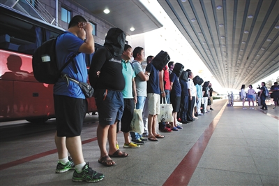 團(tuán)伙“賣考試答案”騙款近200萬 技術(shù)公司成幫兇