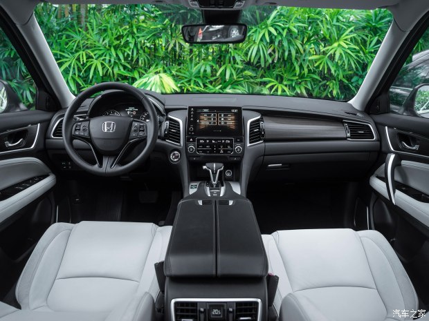 廣汽本田 冠道 2017款 240TURBO 兩驅尊享版