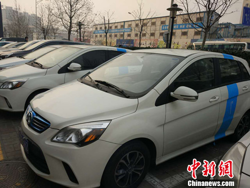 北京街頭的“共享汽車”。<a target='_blank'  _fcksavedurl='http://www.chinanews.com/' ></table>中新網(wǎng)</a>記者 李金磊 攝