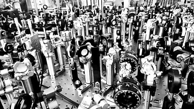 量子計算原型機“九章三號”實驗裝置示意圖（部分）。圖片由中國科學技術(shù)大學提供