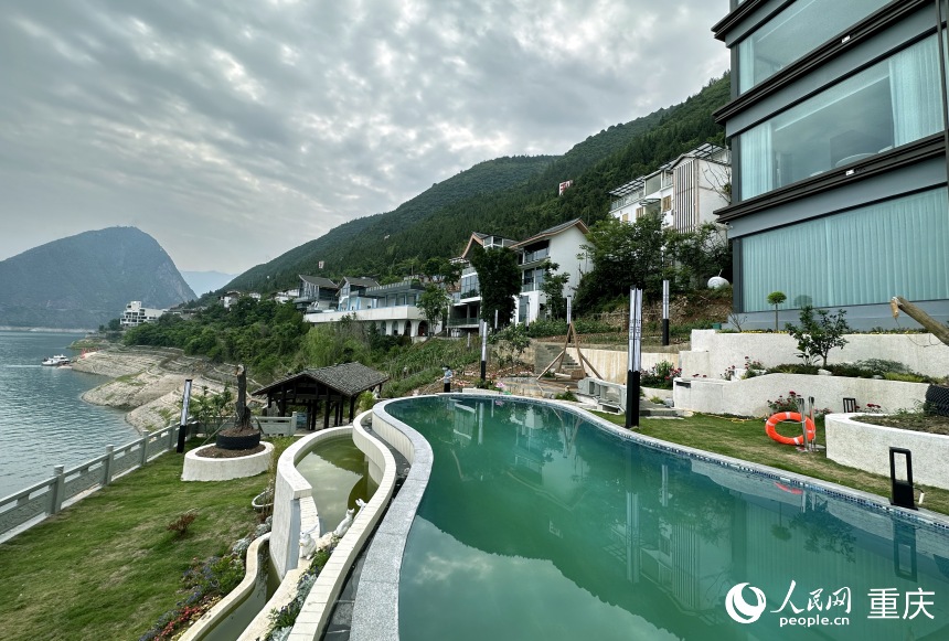 三峽里·竹枝村打造的特色民宿。人民網(wǎng)記者 劉政寧攝