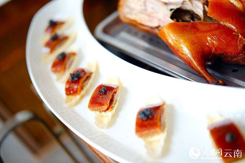 半江漁火。莊志斌攝