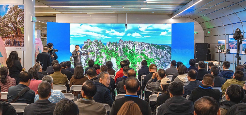 活動(dòng)現(xiàn)場(chǎng)，文旅星推官推介忻州。